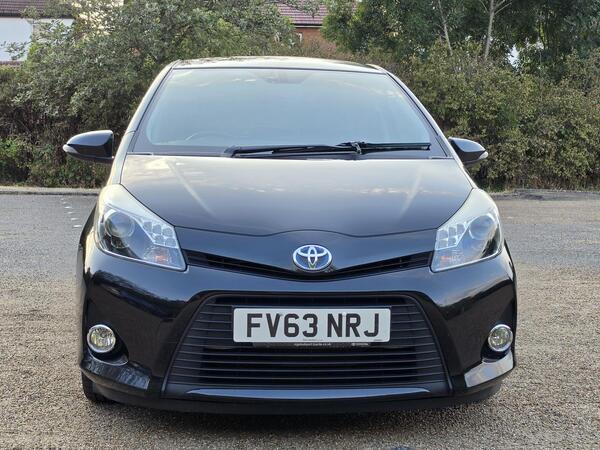 Vehicle photo 2