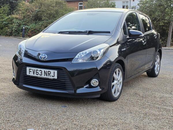 Vehicle photo 3