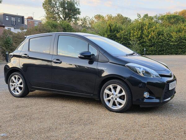 Vehicle photo 4