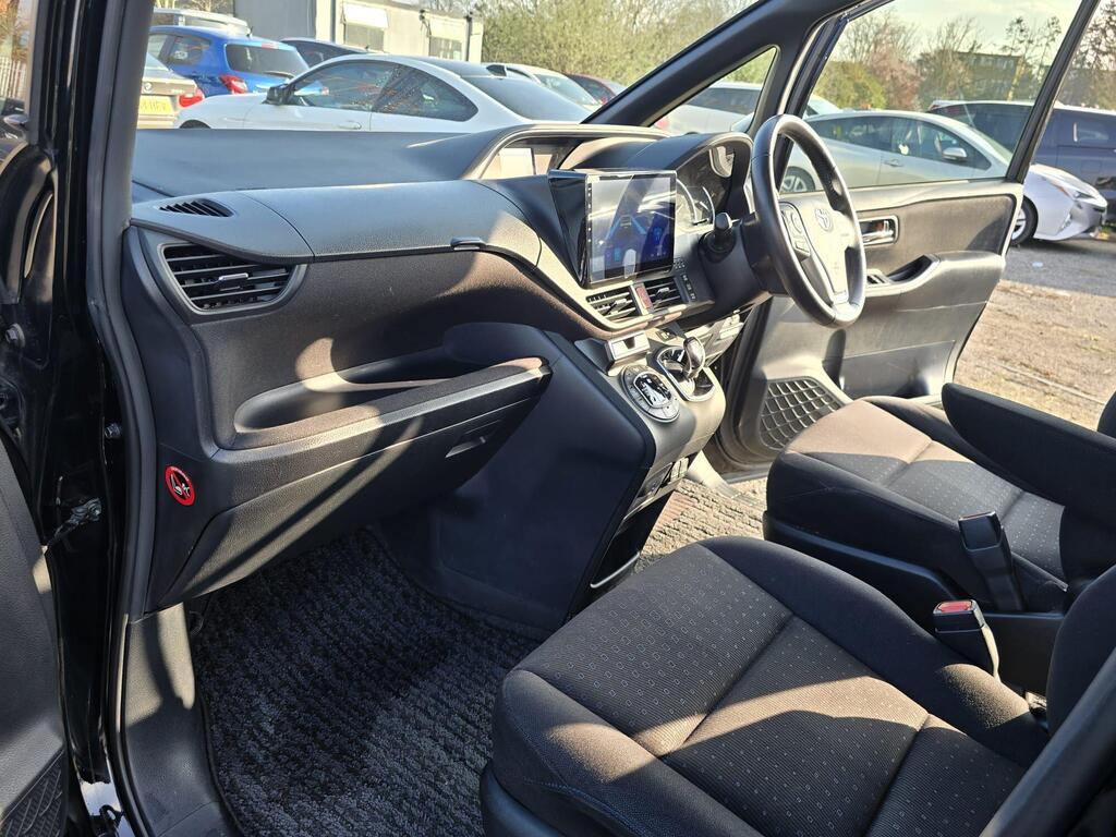 Vehicle photo 2