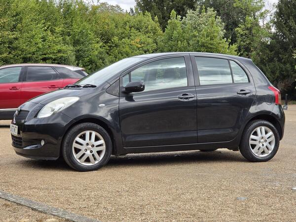 Vehicle photo 4
