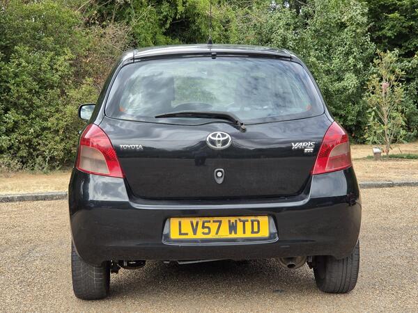 Vehicle photo 5
