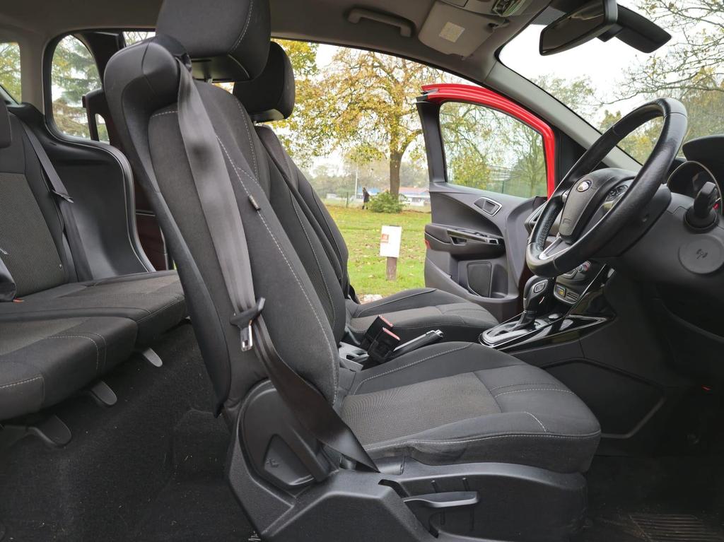 Used Ford B-Max 1.6 Titanium Powershift Euro 5 5dr