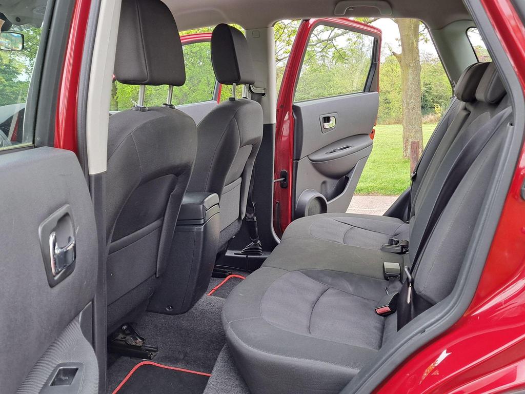 Used Nissan Qashqai 1.6 Acenta 2WD Euro 5 (s/s) 5dr