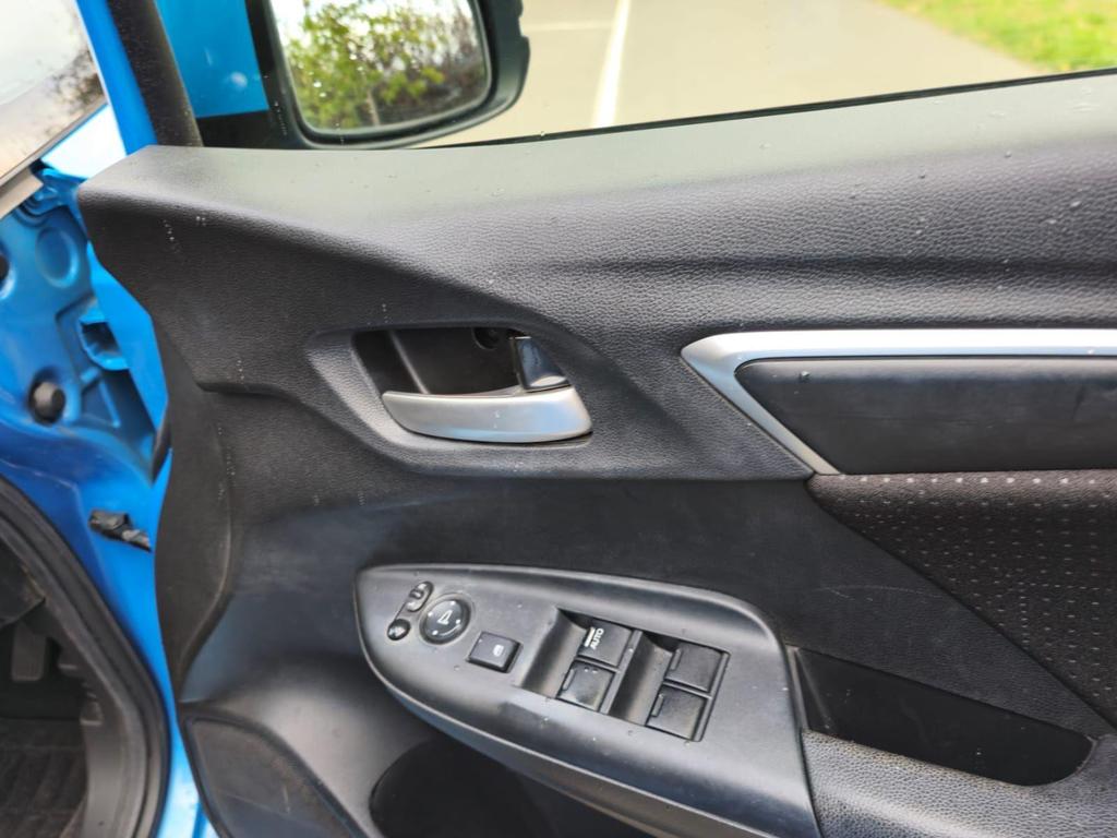 Used Honda Fit 1.5 Hybrid+Auto+RCAM+LOW Miles