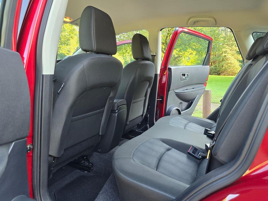 Used Nissan Qashqai 2.0 Acenta CVT 2WD Euro 5 5dr