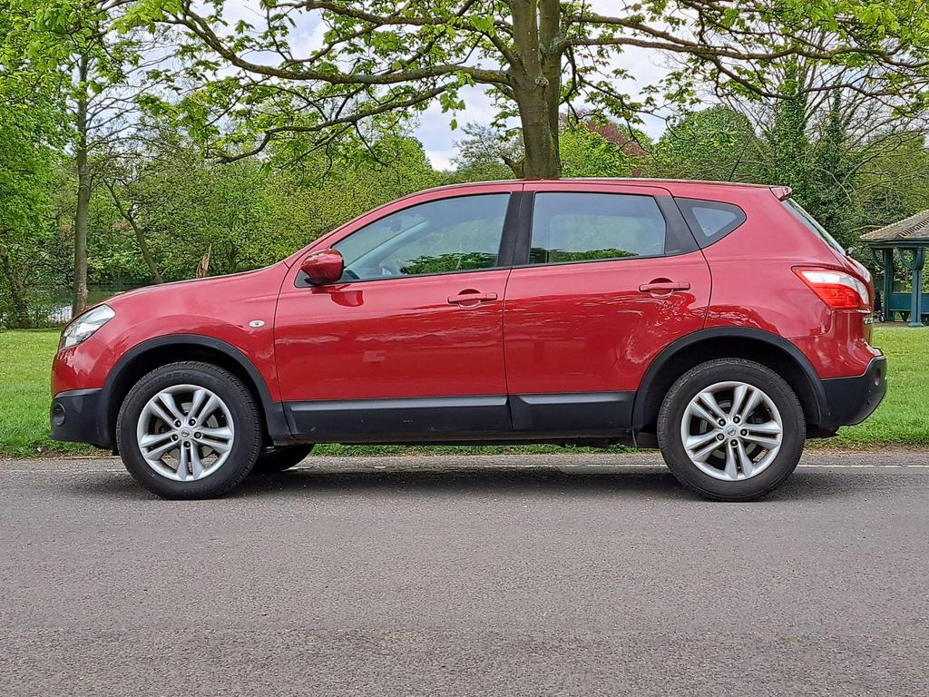 Used Nissan Qashqai 1.6 Acenta 2WD Euro 5 (s/s) 5dr