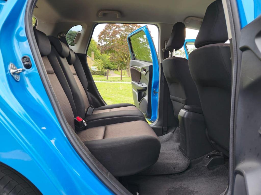 Used Honda Fit 1.5 Hybrid+Auto+RCAM+LOW Miles