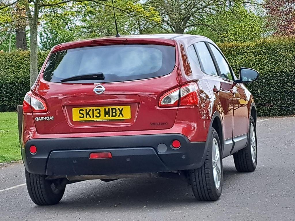 Used Nissan Qashqai 1.6 Acenta 2WD Euro 5 (s/s) 5dr