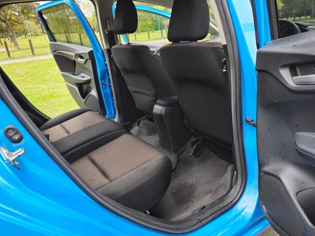 Used Honda Fit 1.5 Hybrid+Auto+RCAM+LOW Miles