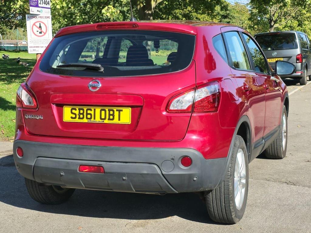 Used Nissan Qashqai 2.0 Acenta CVT 2WD Euro 5 5dr