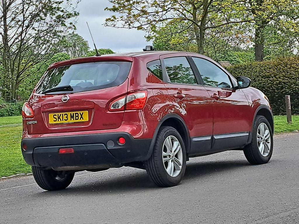 Used Nissan Qashqai 1.6 Acenta 2WD Euro 5 (s/s) 5dr