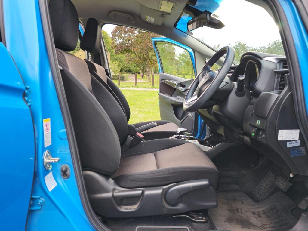 Used Honda Fit 1.5 Hybrid+Auto+RCAM+LOW Miles